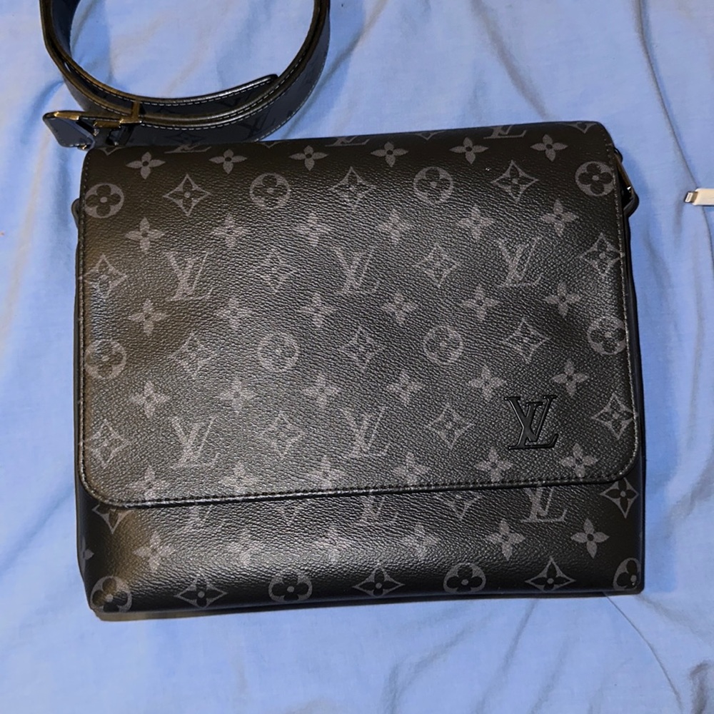 District PM LV bag